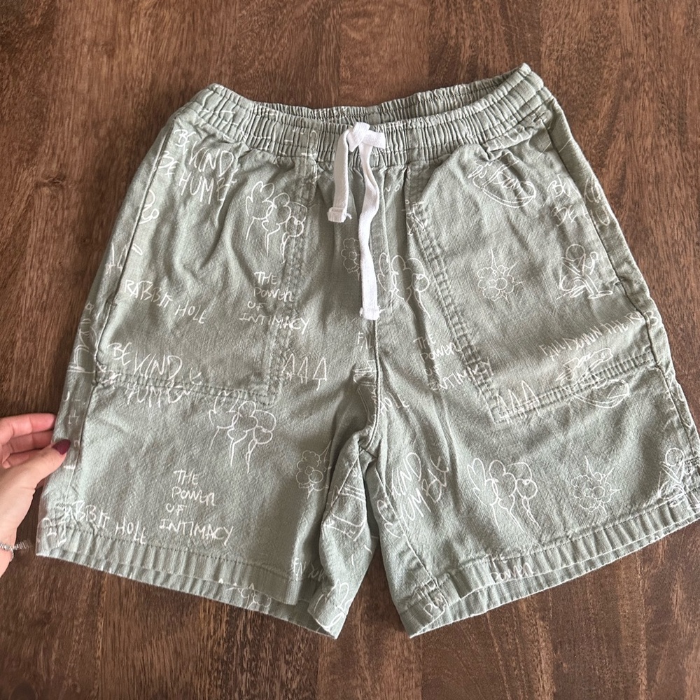 Zara Men light green shorts with print
